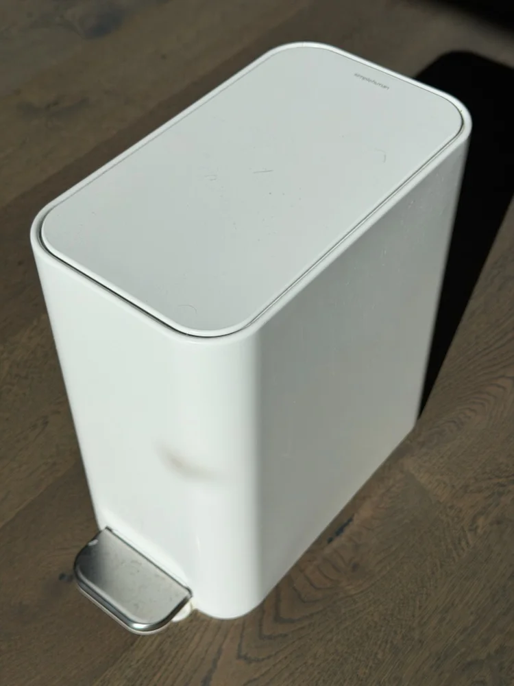 Simplehuman White Pedal Bin with Liners closed view