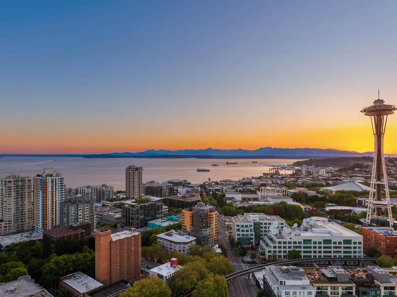 Seattle skyline at dusk